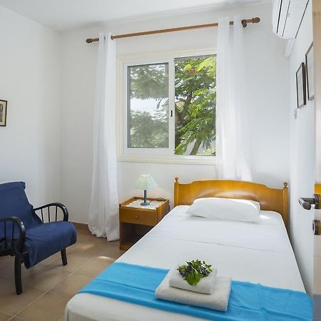 Protaras Beachfront Sirina Lina Suite Παραλίμνι Εξωτερικό φωτογραφία