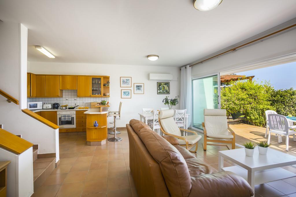 Protaras Beachfront Sirina Lina Suite Παραλίμνι Εξωτερικό φωτογραφία