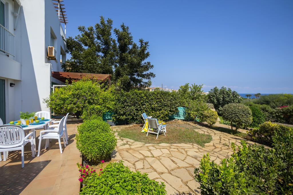 Protaras Beachfront Sirina Lina Suite Παραλίμνι Εξωτερικό φωτογραφία