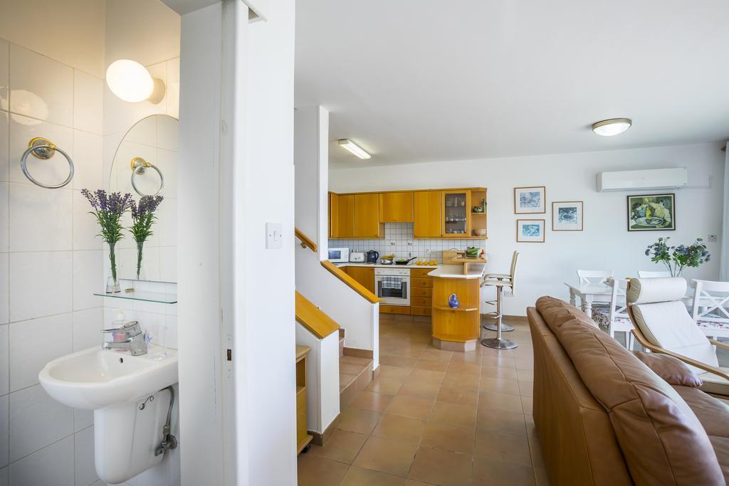 Protaras Beachfront Sirina Lina Suite Παραλίμνι Εξωτερικό φωτογραφία